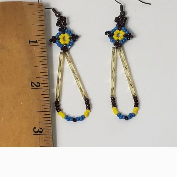 ARTISAN NATIVE AMERICAN Beaded Dangle French Hook Earrings - Picture 5 of 5